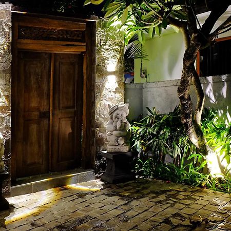 O.B Oemah Bone Homestay Sanur Dış mekan fotoğraf