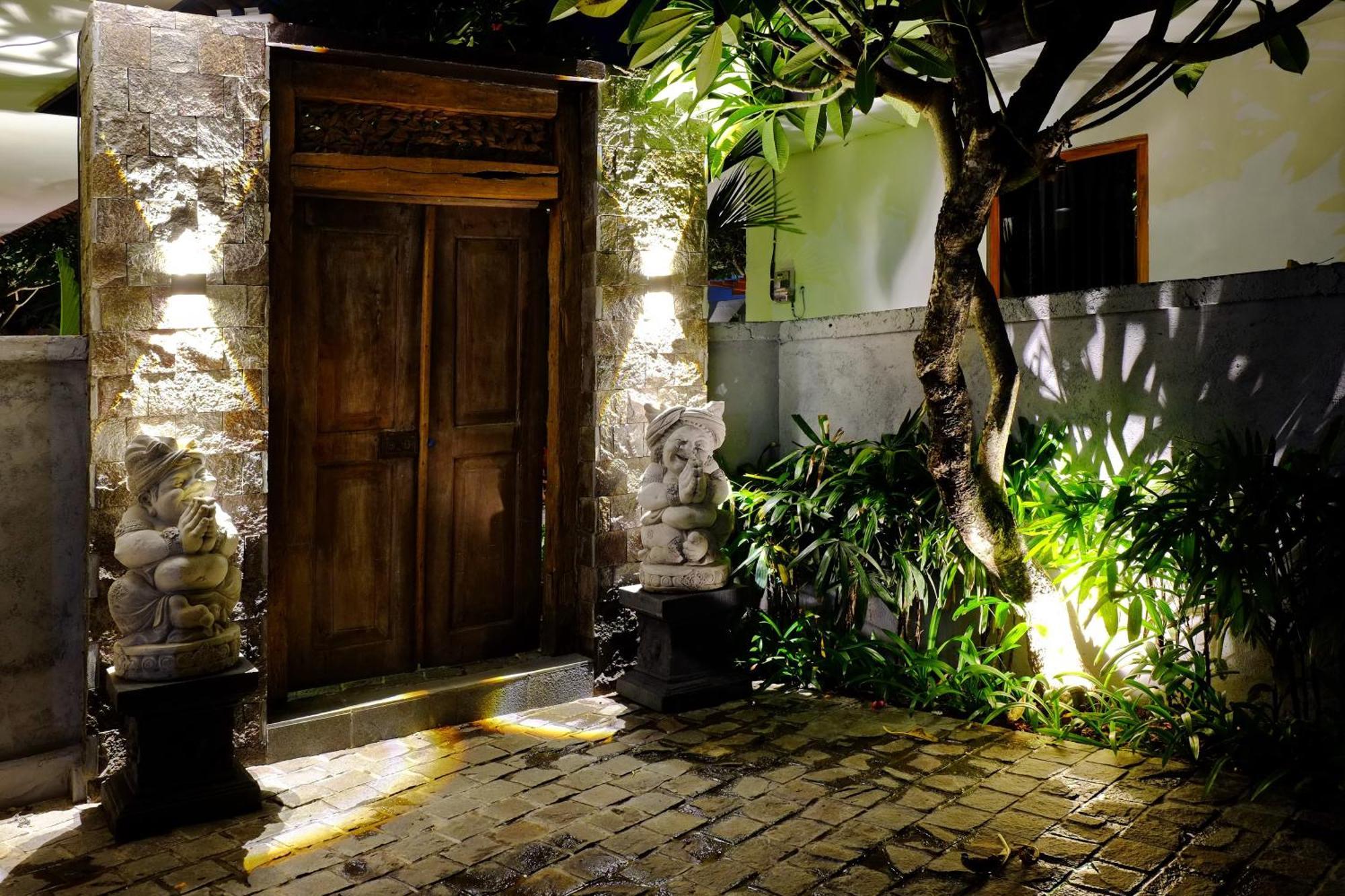 O.B Oemah Bone Homestay Sanur Dış mekan fotoğraf