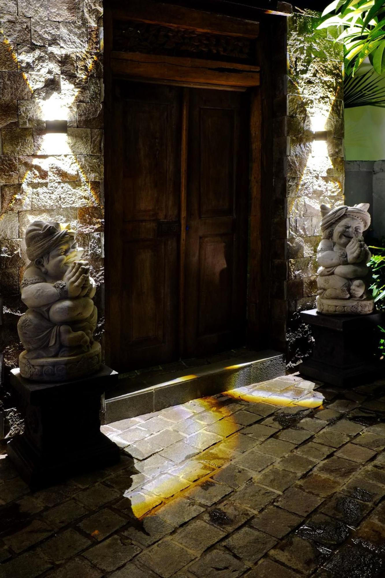 O.B Oemah Bone Homestay Sanur Dış mekan fotoğraf